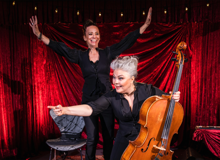 Lise & Gertruds krogshow - ett gästspel hos Teater Västernorrland