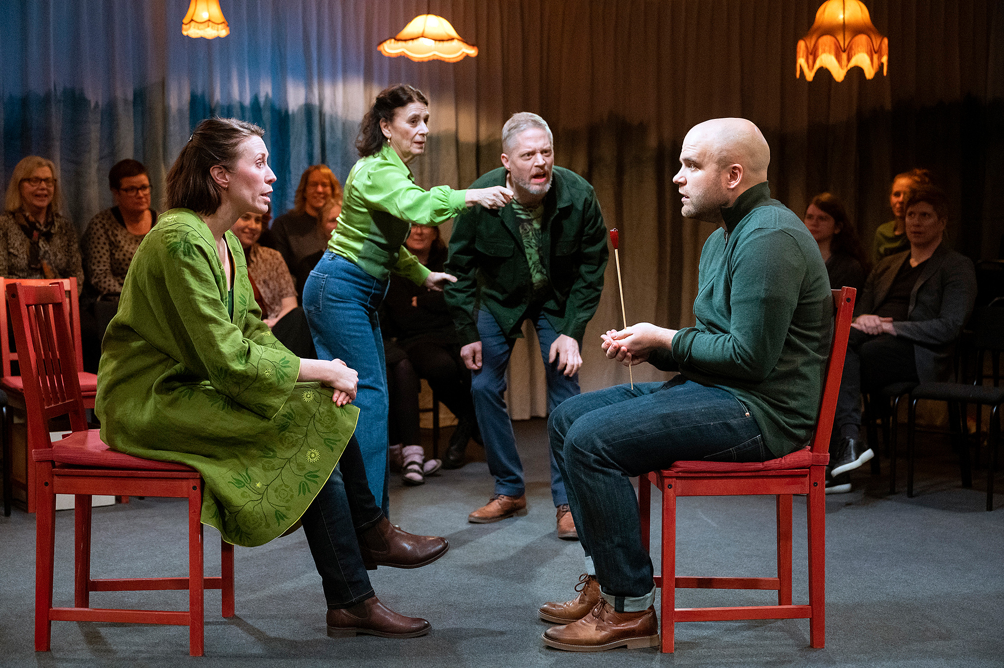 Föreställningsbild till Avgörande ögonblick av Teater Västernorrland