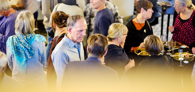 Ivrig publik redo för föreställning på Teater Västernorrland
